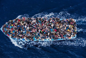 950 Migrants Feared Dead - Hundreds drowned overnight in the Mediterranean - PHOTOS